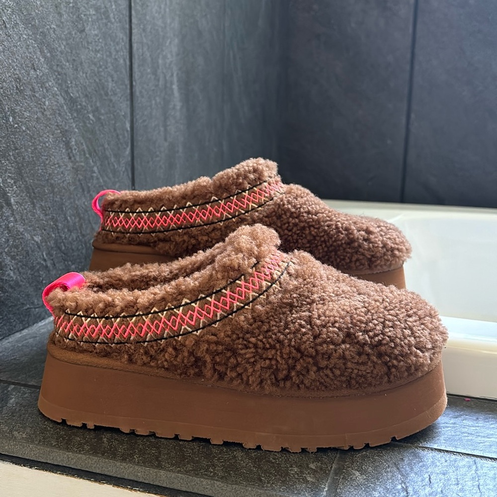 Ugg Tazz Slipper